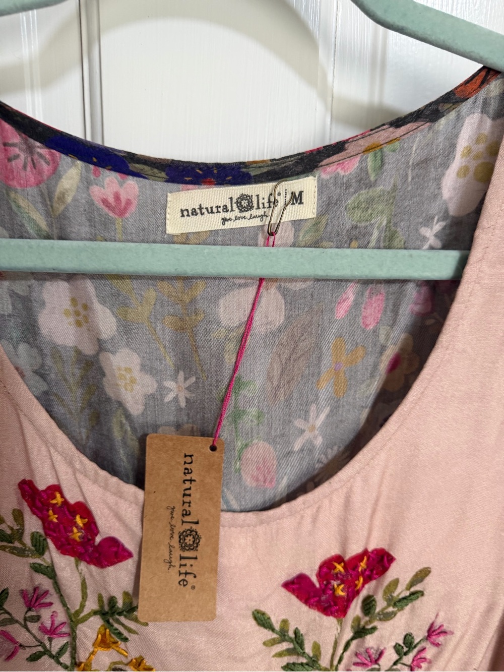 NWT Natural Life Embroidered Collette Maxi Dress Bohemian Size M Pink Floral - Picture 4 of 4